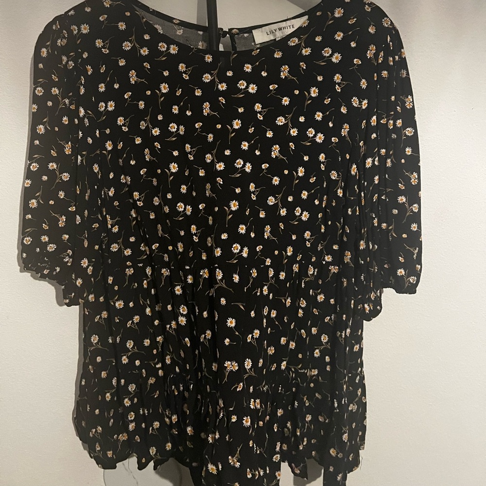 Black Daisy Floral Blouse